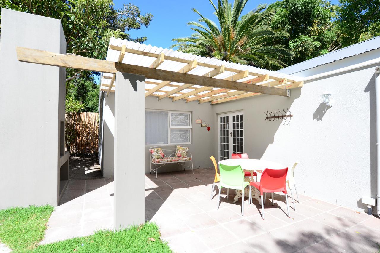 Waterland Lodge Hout Bay Extérieur photo