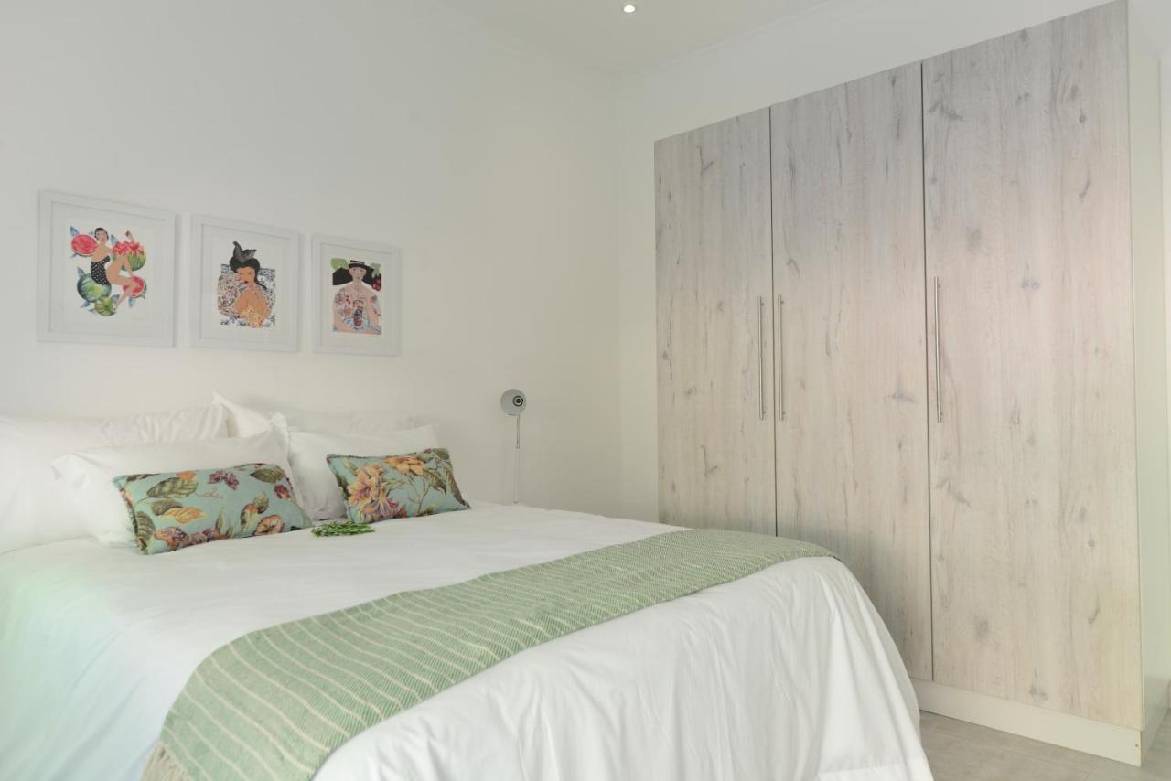Waterland Lodge Hout Bay Extérieur photo