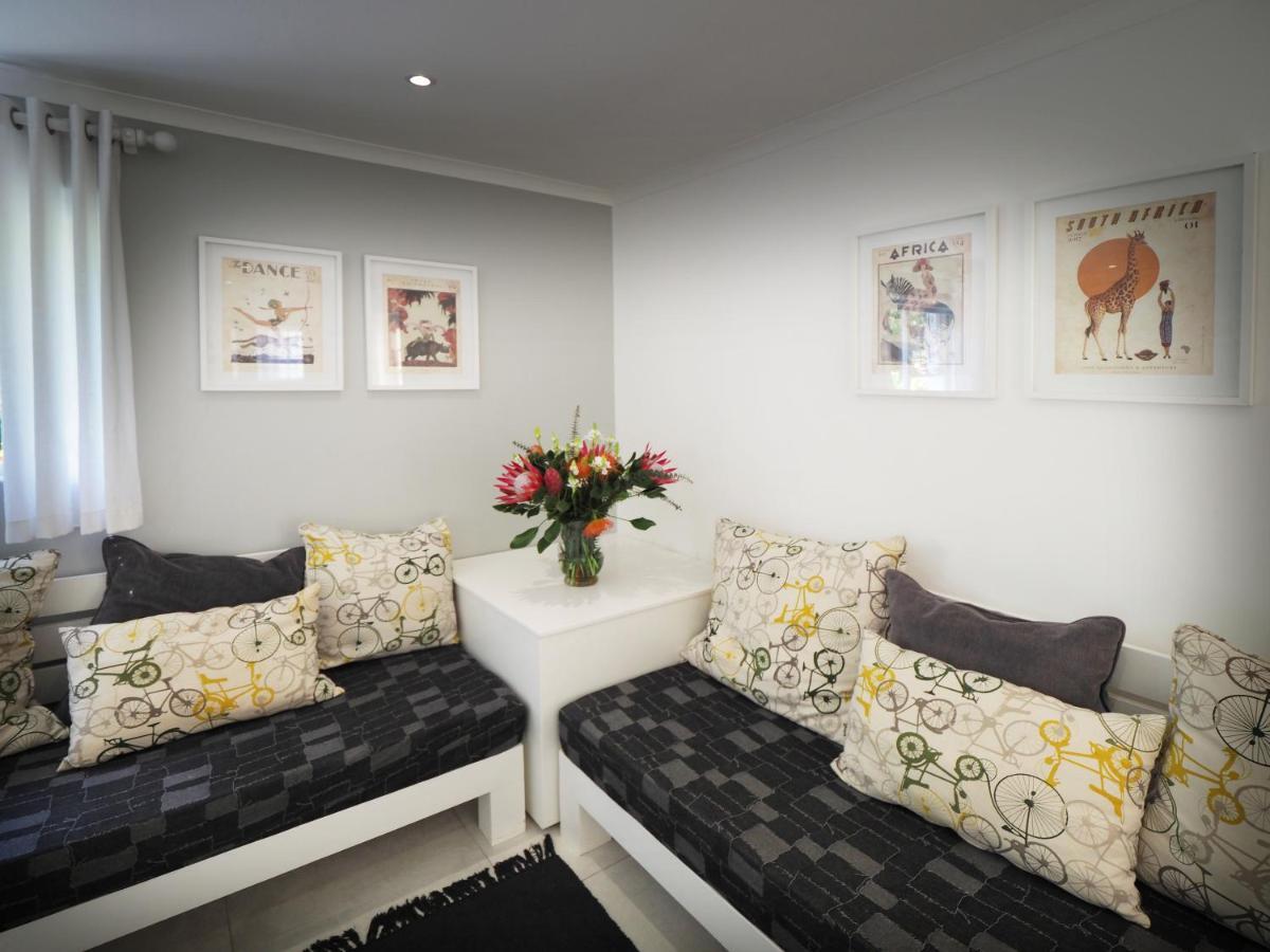 Waterland Lodge Hout Bay Extérieur photo