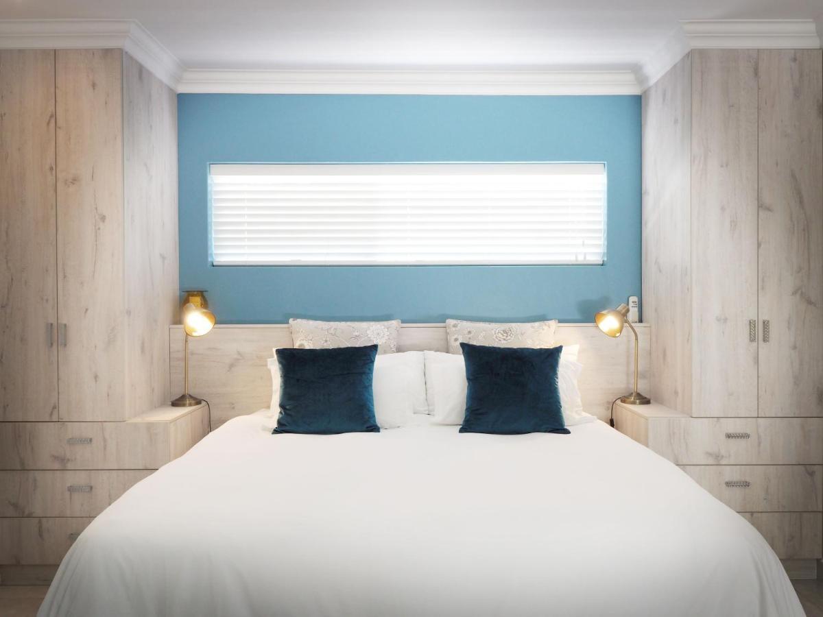 Waterland Lodge Hout Bay Extérieur photo